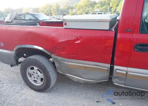 2001 Chevrolet Silverado K1500 z USA, uszkodzony, nr VIN 1GCEK14T61Z297444